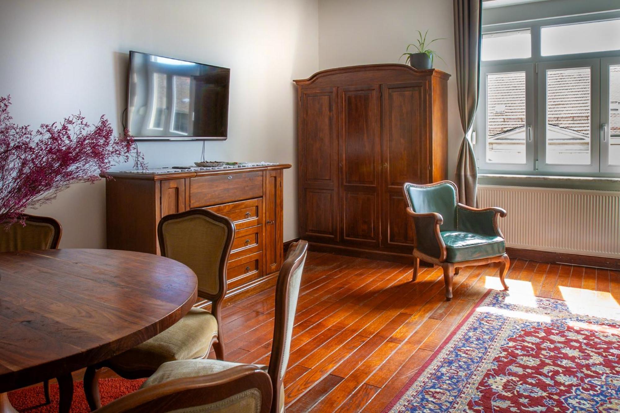 Chic Antique Dana - Zagreb Center-View Apartment ภายนอก รูปภาพ