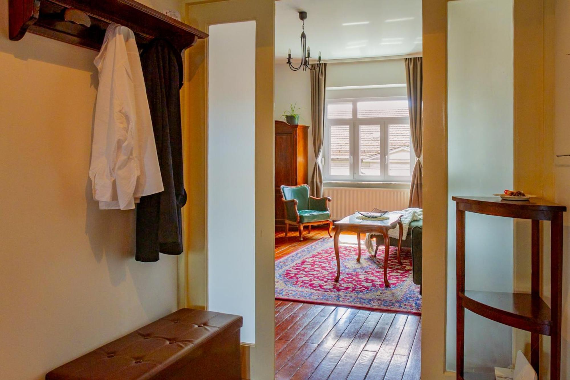Chic Antique Dana - Zagreb Center-View Apartment ภายนอก รูปภาพ